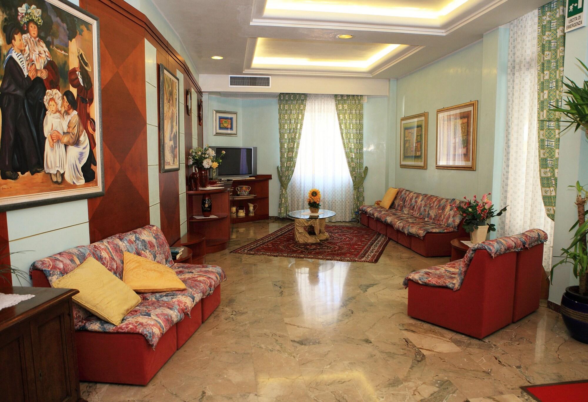 לידו די ג'סולו Hotel American מראה חיצוני תמונה