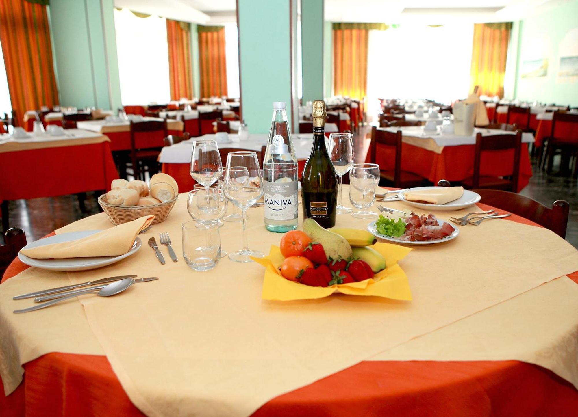 לידו די ג'סולו Hotel American מראה חיצוני תמונה