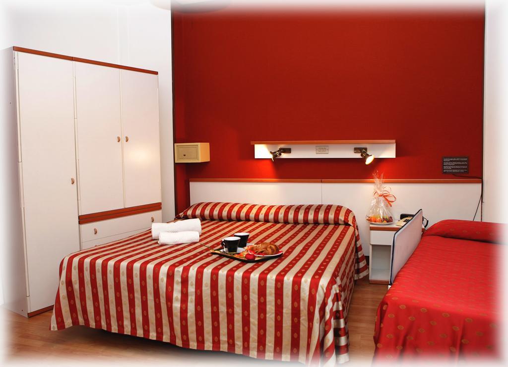 לידו די ג'סולו Hotel American מראה חיצוני תמונה