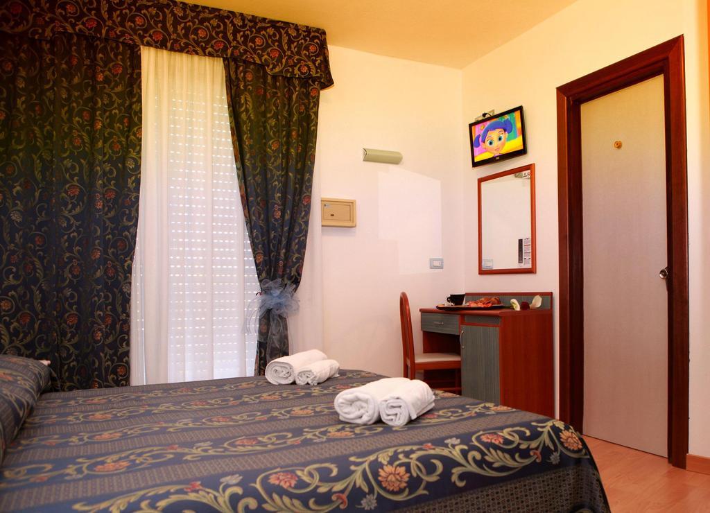 לידו די ג'סולו Hotel American מראה חיצוני תמונה